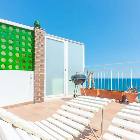 Homeholidaysrentals Neila Apartamento Pineda de Mar