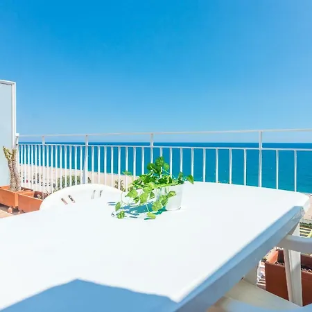 Homeholidaysrentals Neila Pineda de Mar